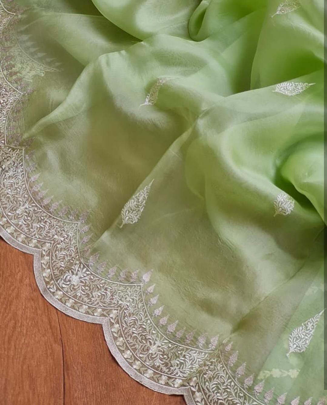 Banarasi Handloom Organza Silk Saree